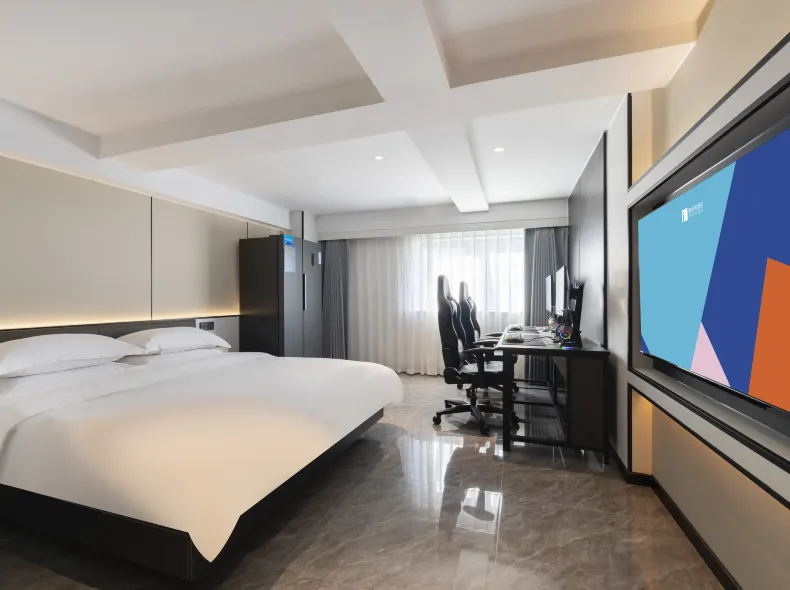i Electronic Sports Hotel (Nanjing Xuanwu Lake Youth Square Metro Station)