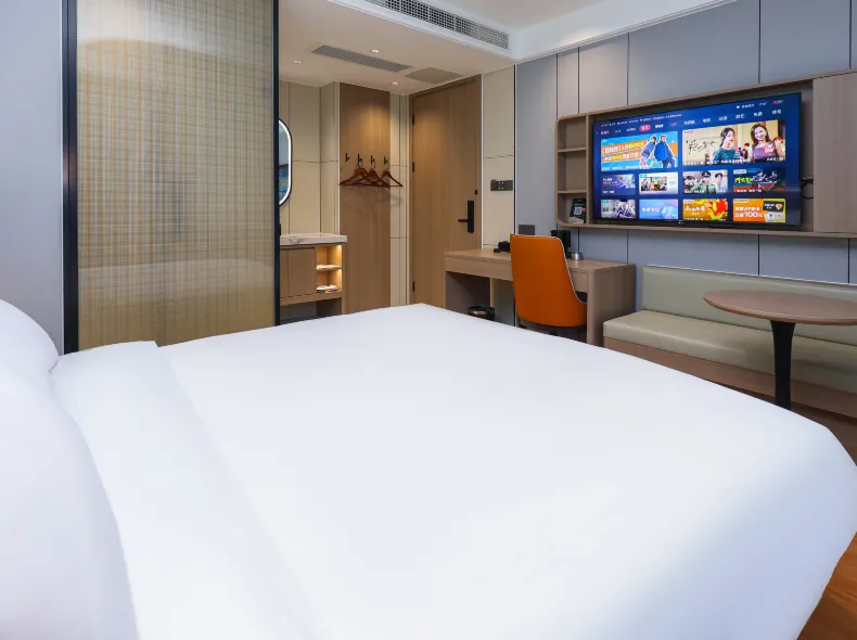 Qingmu Select Hotel (Nanjing University of Aeronautics and Astronautics Cuipingshan Subway Station)