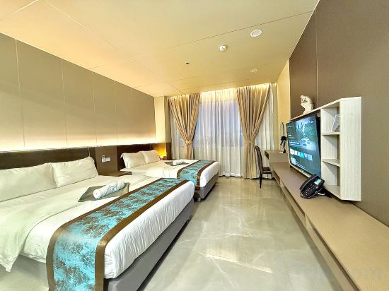 Skyport Hotel Room Type - Twin Sky Suite