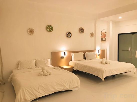 Diving Addiction Resort Room Type - Family Room with Garden View Diving Addiction Resort Room Type - Family Room with Garden View