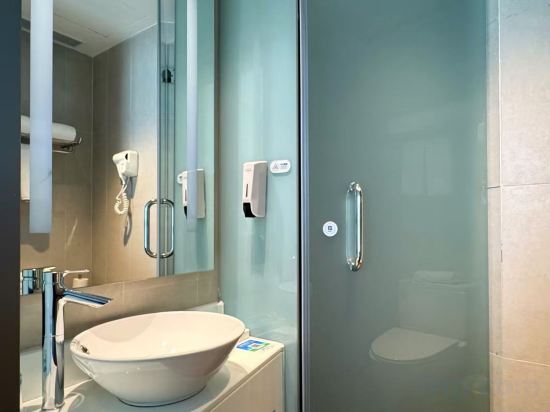 Holiday Inn Express Suzhou Industrial Park - Tap to explore photos