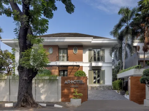 Artotel Casa Hangtuah