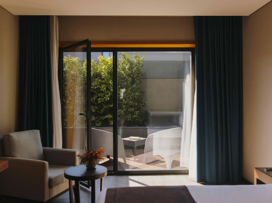 Timbre Heroismo Room Type - Deluxe Double Room with Balcony Timbre Heroismo Room Type - Deluxe Double Room with Balcony