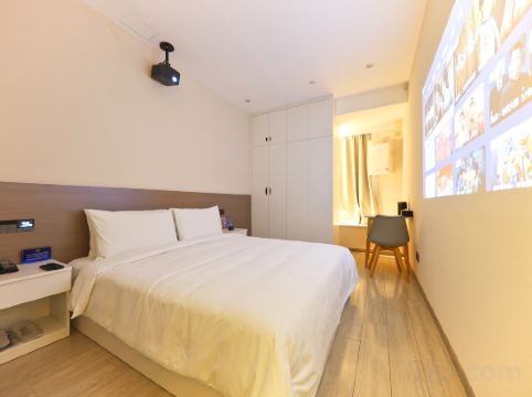 LiveFortuna Hotel - Tap to explore photos