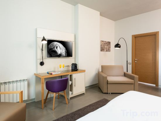 NYX Hotel Milan by Leonardo Hotels Room Type - Space Room NYX Hotel Milan by Leonardo Hotels Room Type - Space Room