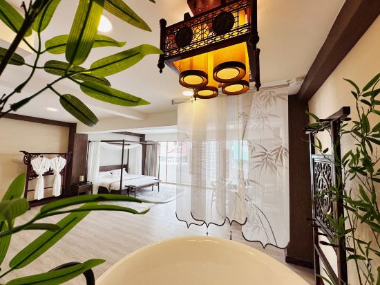 Chinatown No.9 Boutique Hotel Room Type - Premium Famliy Balcony Suite