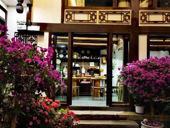 Others 4, Wuhuashizhilv Hostel, Lijiang