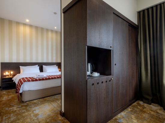 Hotel Citrus Room Type - Suite