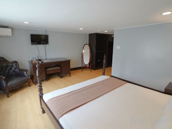 Arzo Hotel Manila Room Type - King Room