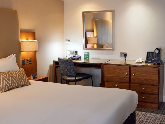 Thistle London Piccadilly Room Type - Deluxe King Room
