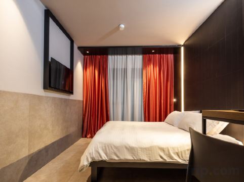 Smart Hotel Milano - Tap to explore photos