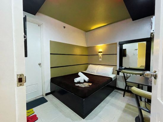 Hotel 99 Cubao Quezon City Room Type - Fiesta Room