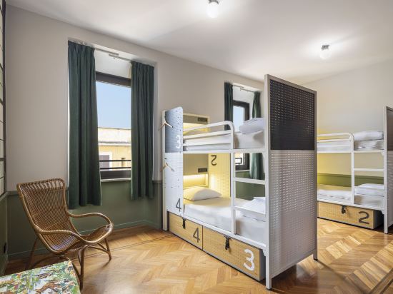 Generator Rome Room Type - Bed in 4 bed Female Dorm