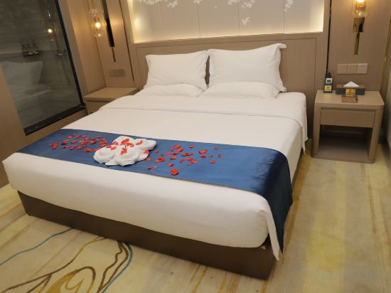 Five Elephants Hotel Room Type - Special Room（ (no Window）