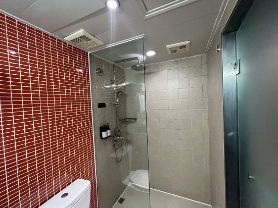 Days Inn Guangzhou - Tap to explore photos