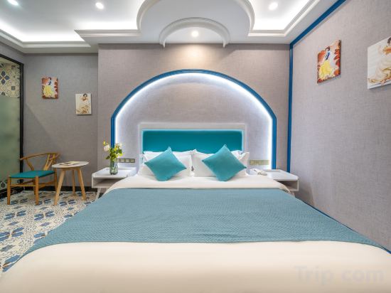 Fei Zi Xiao Hotel Room Type - Bailan Recline-and-Win round Bed Room