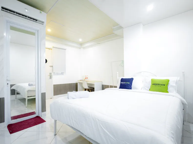 Urbanview Hotel Kota Tua Jakarta