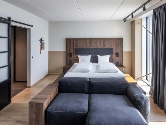 Comfort Hotel Copenhagen Airport Room Type - Deluxe Double Room
