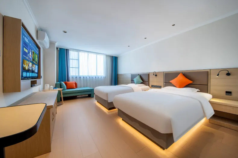 Liubai Business Hotel (Bell Tower Hui People Street)