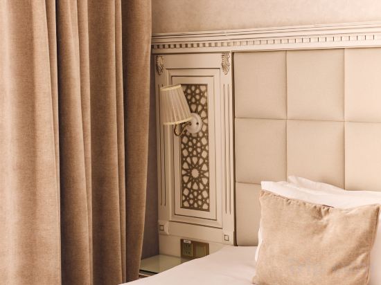 Dilimah Premium Luxury Hotel - Tap to explore photos
