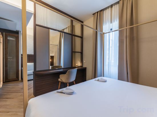 Hotel Raffaello, Sure Hotel Collection by Best Western Room Type - Comfort King Room