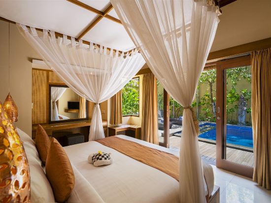 Lasanti Villas Seminyak Room Type - Two-Bedroom Private Pool Villa Balinese Style Lasanti Villas Seminyak Room Type - Two-Bedroom Private Pool Villa Balinese Style