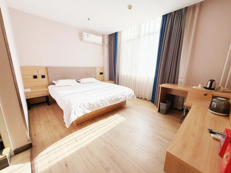 โรงแรมอีอาคา