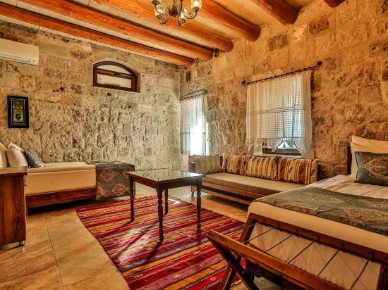 Sah Saray Cave Suites Halal Hotel Room Type - Mahidevran Room