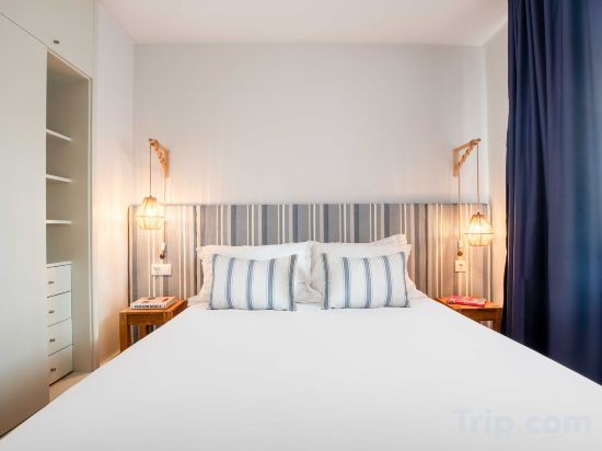 Aqualuz Lagos by The Editory Room Type - Superior Suite Aqualuz Lagos by The Editory Room Type - Superior Suite