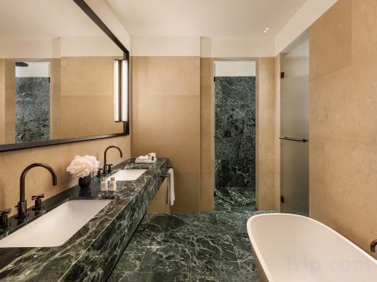 Park Hyatt Milano - Tap to explore photos