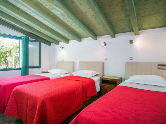 Garden Apartment Hotel Room Type - One-Bedroom Apartment with Terrace