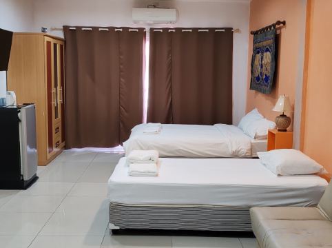 Jomtien Hostel Room Type - Family Room