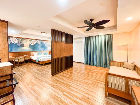 La Jolla Beach Resort Room Type - Junior Suite La Jolla Beach Resort Room Type - Junior Suite