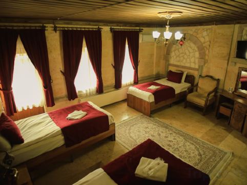 Peace Stone House Room Type - Deluxe Triple Room