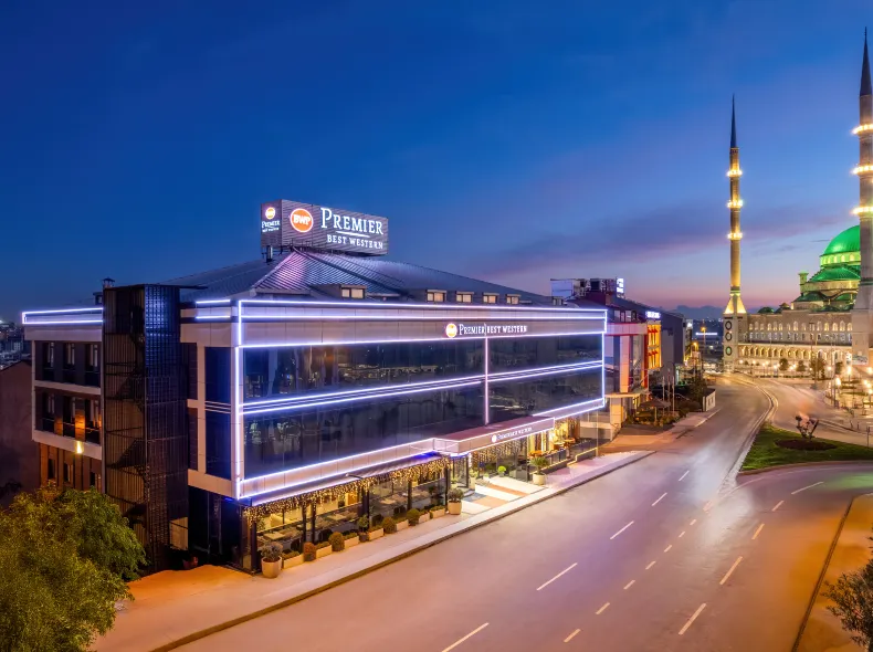 Best Western Premier Hidden Hills Hotel