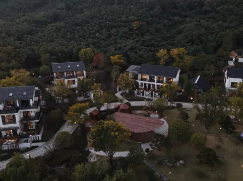 Hangzhou Yulu GINLAN JIA Nanshan Suji (Liangzhu Cultural Village)