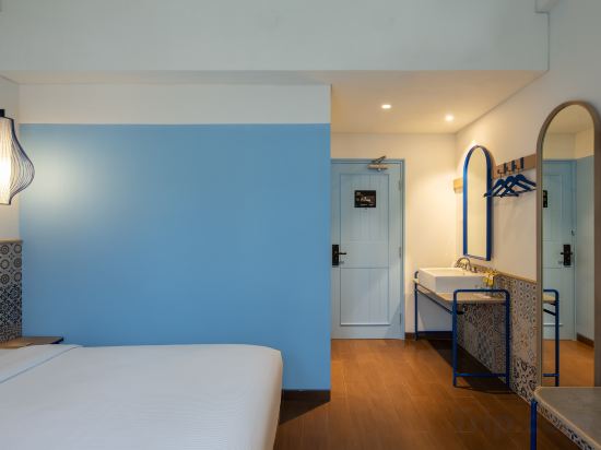 Kampi Hotel Legian Room Type - Champ Holywood Room
