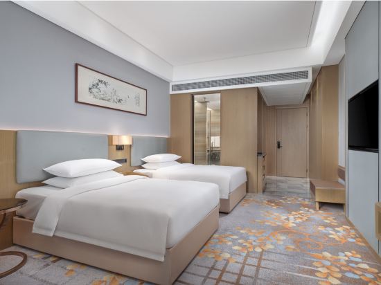 Courtyard by Marriott Hangzhou Xiaoshan - Tap to explore photos