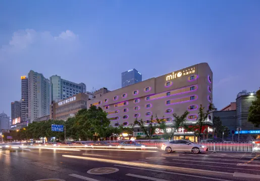 Me Young Me House Hotel (Changsha Wuyi Square Helong Stadium Branch)