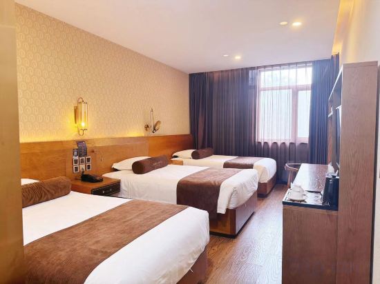 COSY FEELING HOTEL Room Type - Sunshine Triple Room