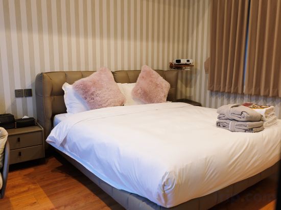 Beijing Liuhe Private Tang B&B Room Type - Starry Sky (Starry Sky Garden Private Hot Spring + Giant Screen Projection + Premium Mattress) Beijing Liuhe Private Tang B&B Room Type - Starry Sky (Starry Sky Garden Private Hot Spring + Giant Screen Projection + Premium Mattress)