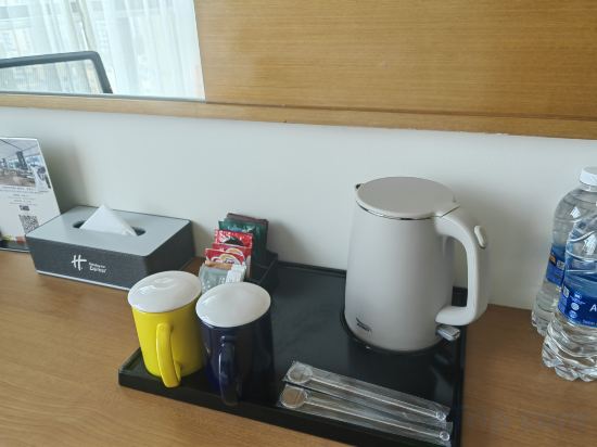 Holiday Inn Express Chengdu Huanhuaxi, an IHG Hotel - Tap to explore photos