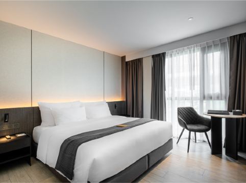 Cascade Hotel Bangkok Room Type - Superior Double Room with City View