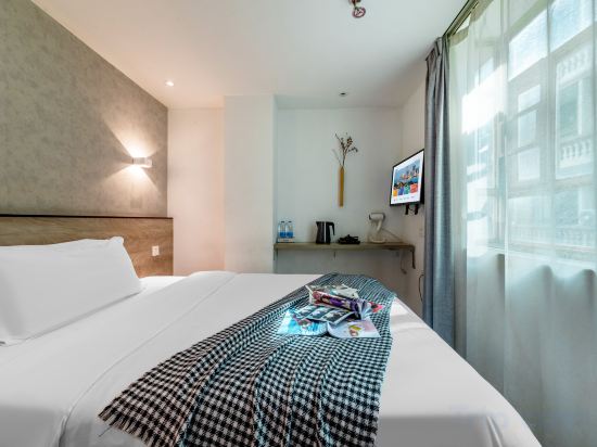 Orchid Hotel Room Type - Elegant Queen Room