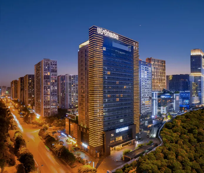 UEASY Hotel (Liuzhou Yaobu Ancient Town The Mixc)