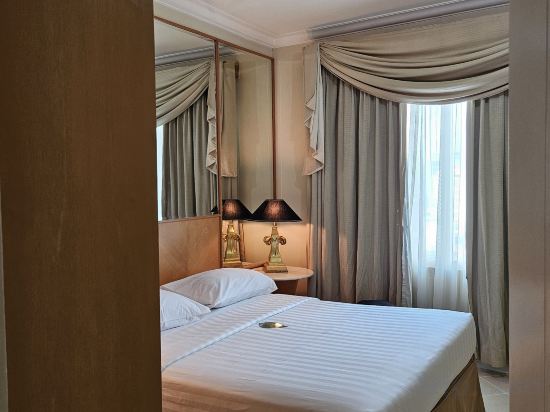 Batavia Hotel and Serviced Apartments Room Type - Grand Deluxe