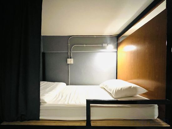 The Backpack Hostel Room Type - Bed in 8-Bed Mixed Dormitory Room