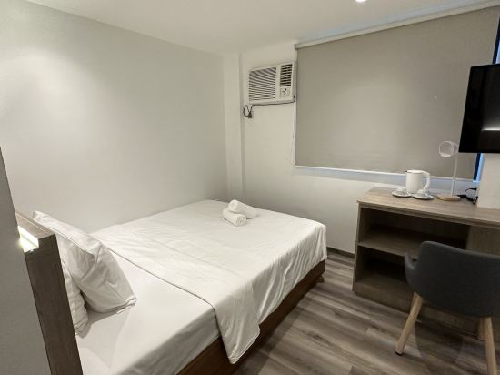 OYO 666 Mc Hotel Fairview Room Type - Standard Room