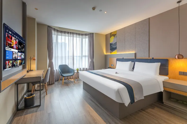 Home Inn Huayi Hotel (Shijiazhuang Zhaiying South Street Branch）