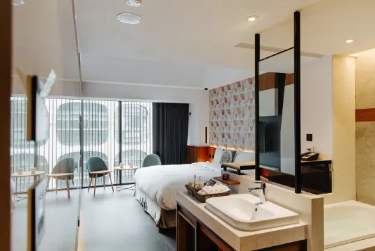 雀客旅館臺中中山